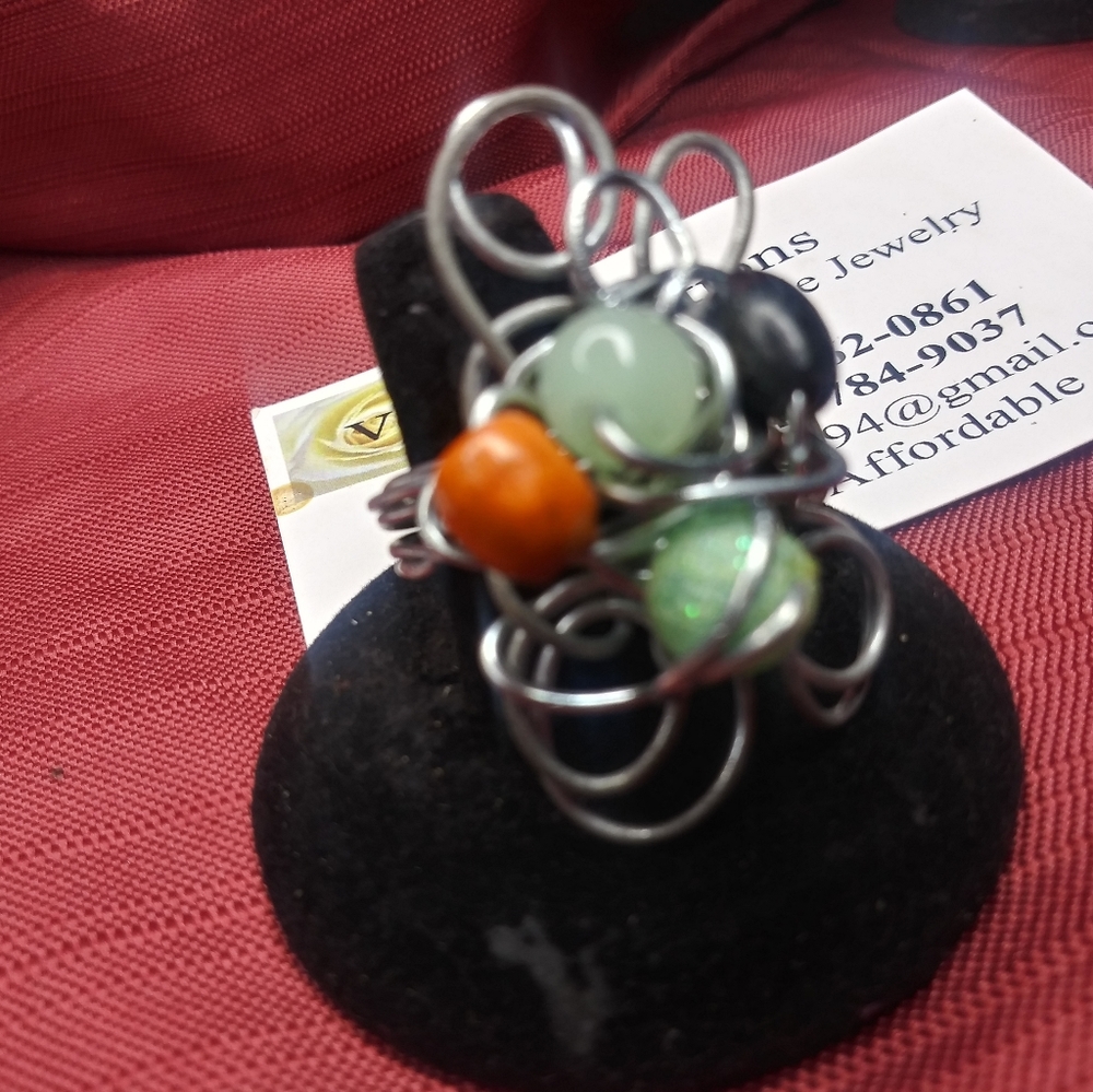 Jewelry - Picture 2 of 4